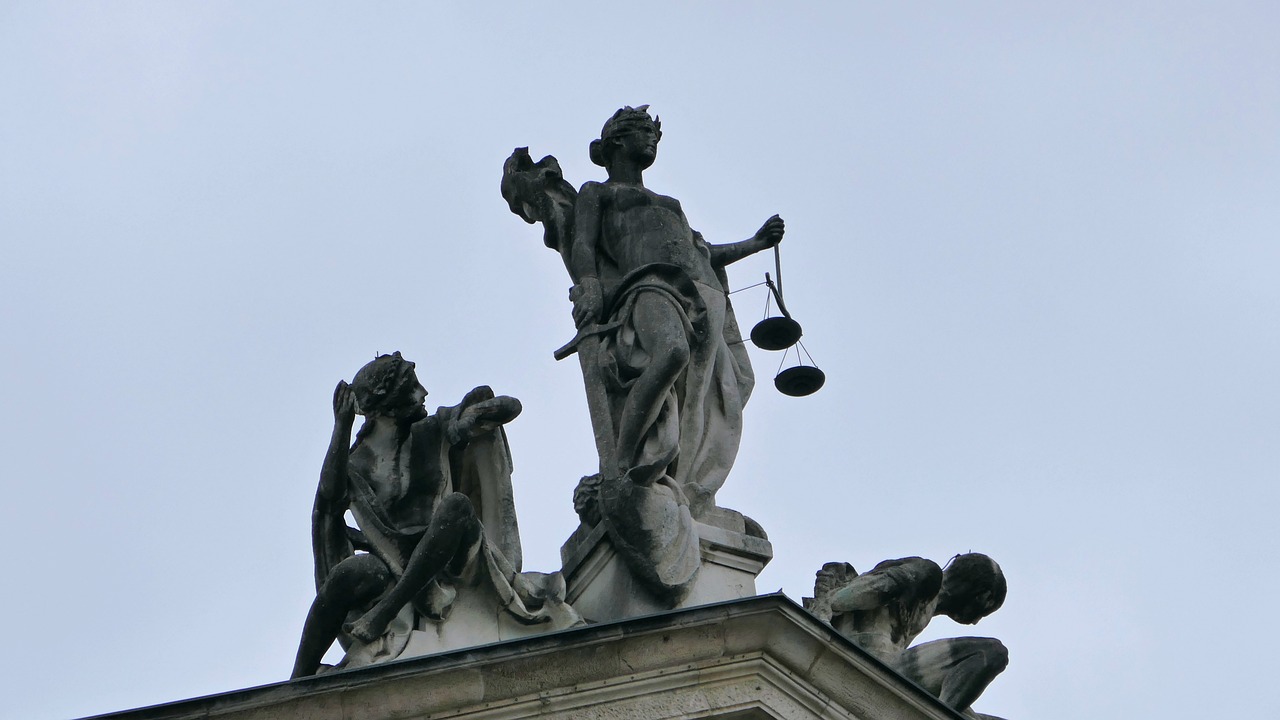 剴剴案與輿論審判：為什麼律師要幫壞人辯護？